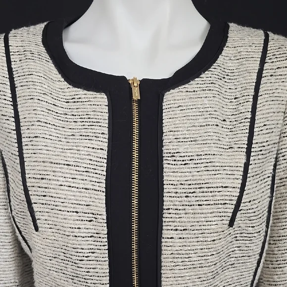 Calvin Klein Cream Black Sheath Jacket and Skirt Suit - Picture 2 of 12